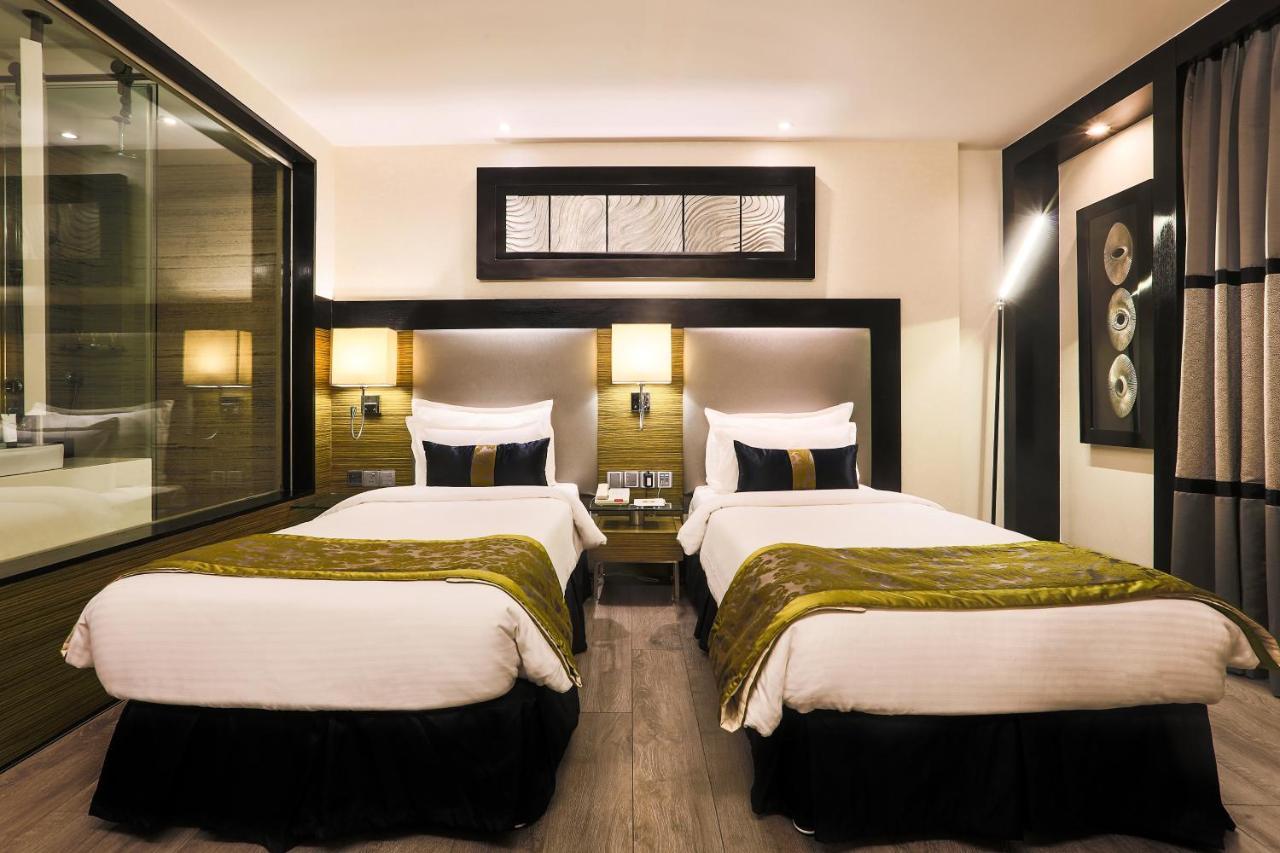 The Empresa Hotel Bombay Exterior foto